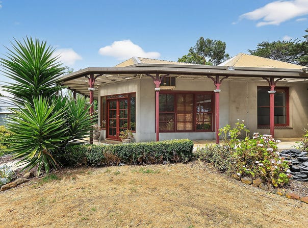 320 Bridge Road, Woodford, Vic 3281
