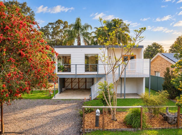 19 Montah Avenue, Berkeley Vale, NSW 2261