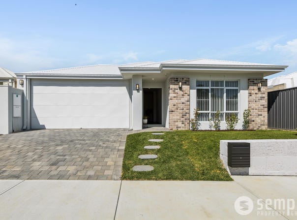 42 Hibiscus Street, Hammond Park, WA 6164