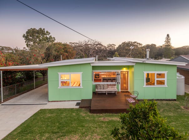 40 Lurnea Avenue, Bawley Point, NSW 2539