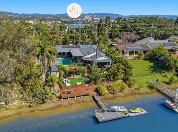 734 Nerang Broadbeach Road, Carrara, Qld 4211