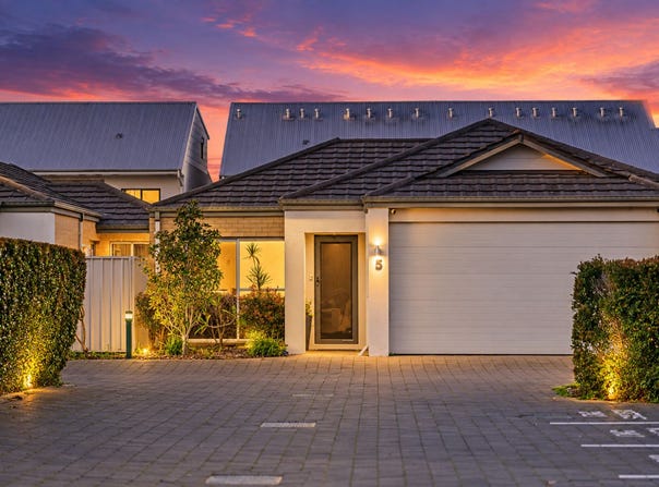 5/9 Parnell Way, Canning Vale, WA 6155