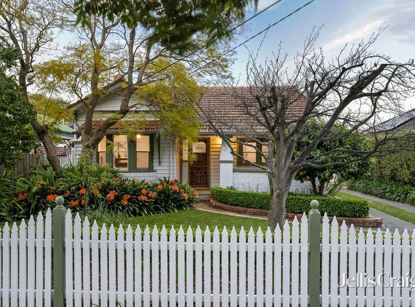 7 Calembeena Avenue, Hughesdale, Vic 3166