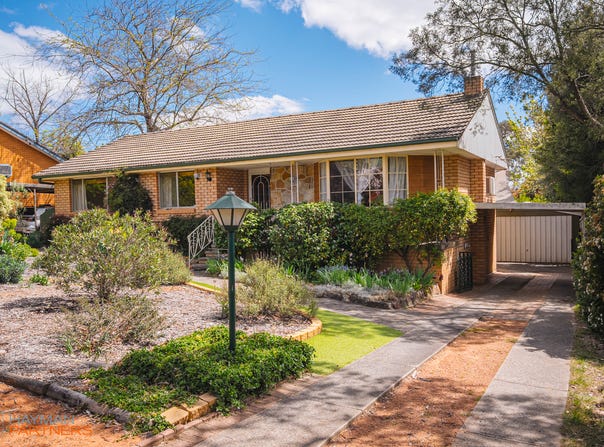15 Pollock Street, Chifley, ACT 2606