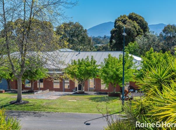 2 Alcheringa Court, Gisborne, Vic 3437