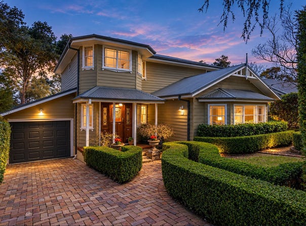 10 Levy Street, Glenbrook, NSW 2773