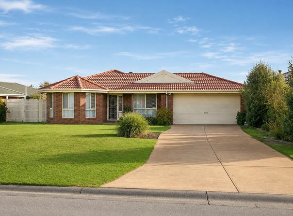 96 Country Club Drive, Safety Beach, Vic 3936
