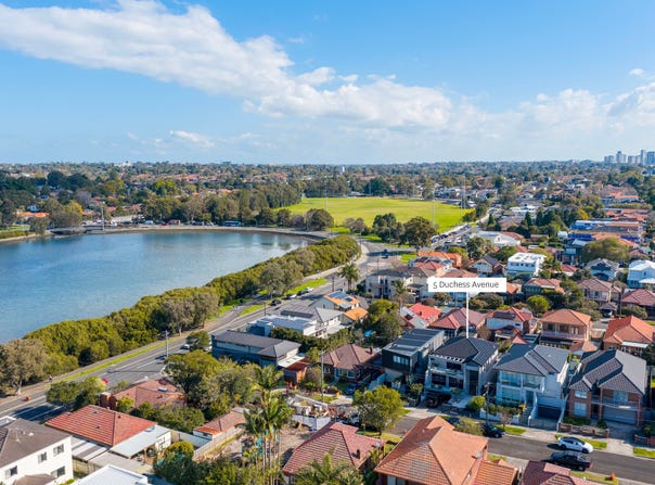5 Duchess Avenue, Rodd Point, NSW 2046