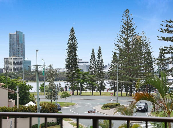 6/3656 Main Beach Parade, Main Beach, Qld 4217