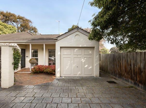2/16 Heathfield Road, Brighton East, Vic 3187