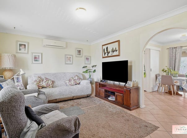 8B Jindarra Close, Cooloongup, WA 6168