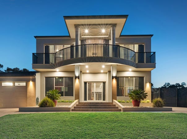 16 Arilpa Court, Kangaroo Flat, Vic 3555