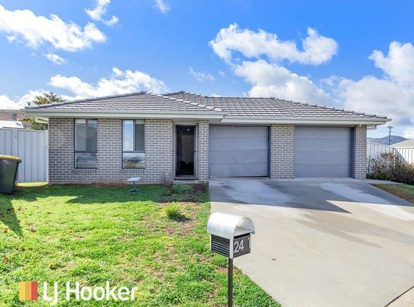 Unit 1 & 2/24 Francis Avenue, North Tamworth, NSW 2340