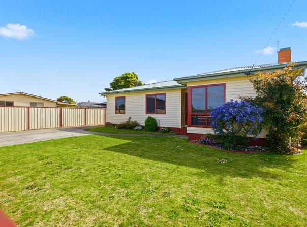 1 Caringa Place, Devonport, Tas 7310