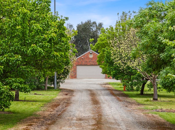 105 Tarraford Way, Batesford, Vic 3213