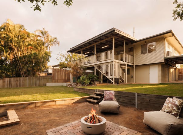 7 Pack Street, Jamboree Heights, Qld 4074