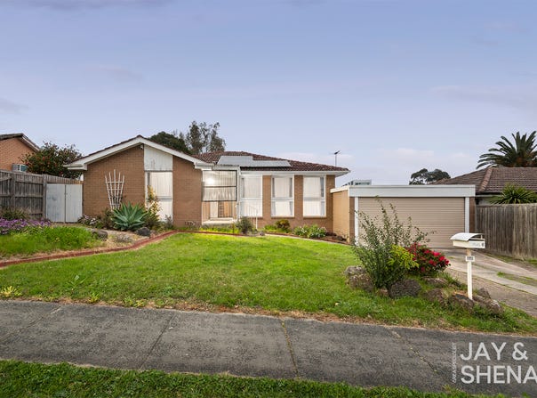 6 Isaac Smith Crescent, Endeavour Hills, Vic 3802
