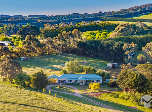 147 Couzens Lane, Romsey, Vic 3434