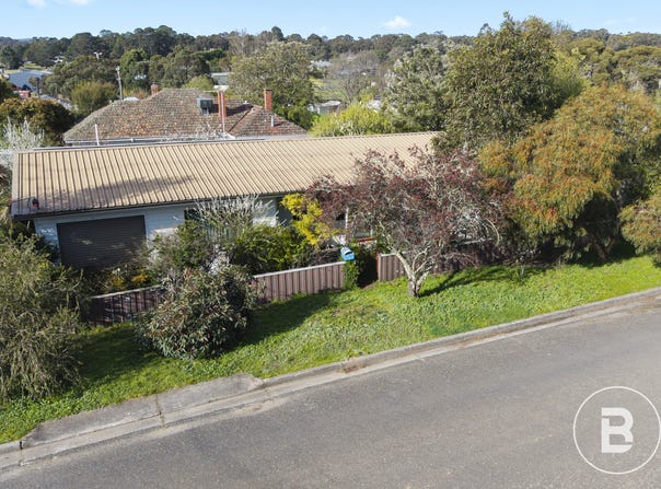 2 Hill Street, Beaufort, Vic 3373