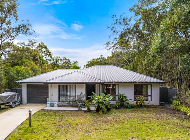 13 Hume St, Russell Island, Qld 4184