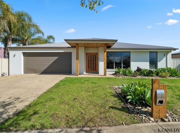17 Fiona Drive, Yarrawonga, Vic 3730