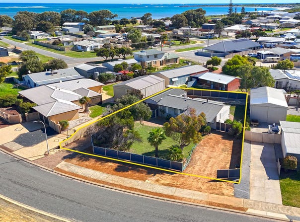 50 Hunter Crescent, Green Head, WA 6514