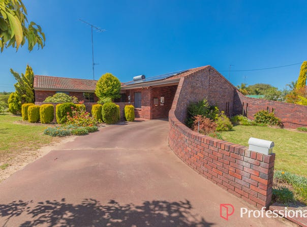 11 Wattle Crescent, Manjimup, WA 6258