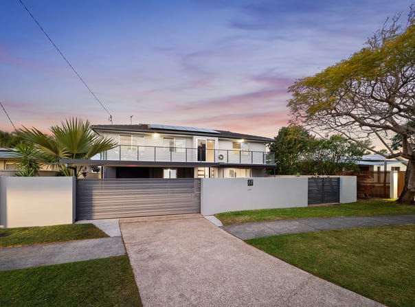 12 Okinya Street, Biggera Waters, Qld 4216