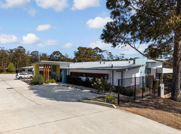 2 Cunningham Crescent, Sunshine Bay, NSW 2536