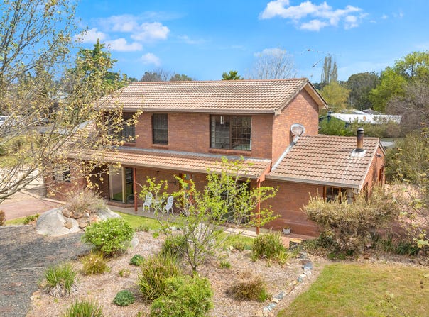 12 Salisbury Street, Uralla, NSW 2358