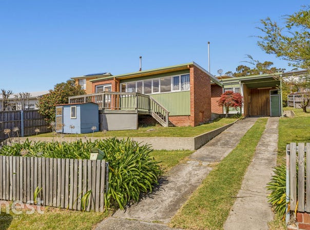 14 Derwent Avenue, Geilston Bay, Tas 7015