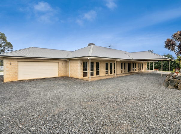17 Mathiesons Road, Wandong, Vic 3758