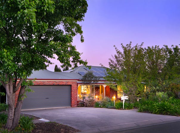 2 Alanna Avenue, Castlemaine, Vic 3450