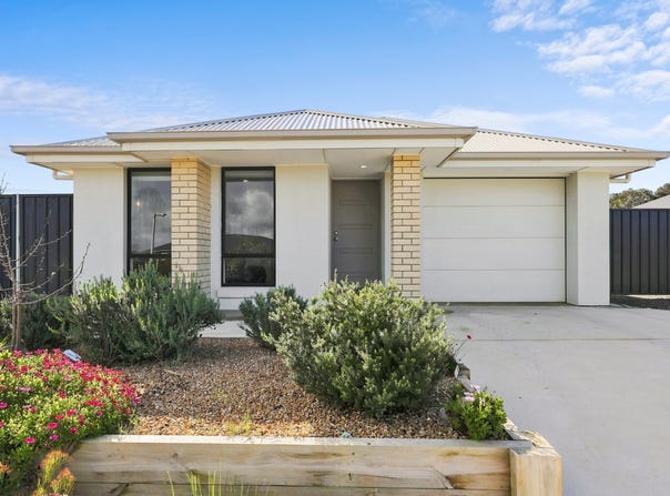 16 Victoria Parade, Hindmarsh Island, SA 5214