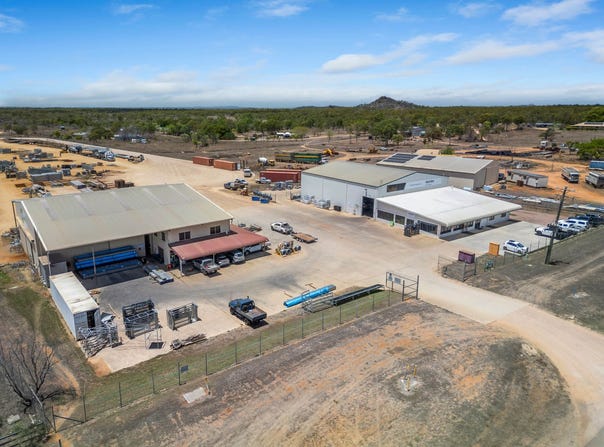 9 Blacks Road, Broughton, Qld 4820