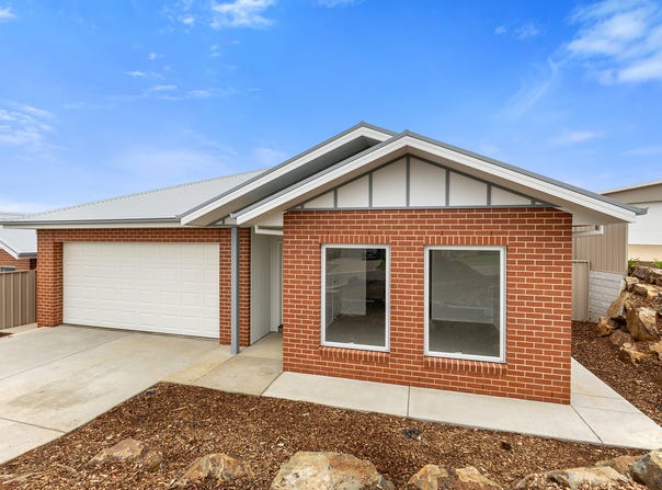 1/9 Preston Crescent, Lloyd, NSW 2650