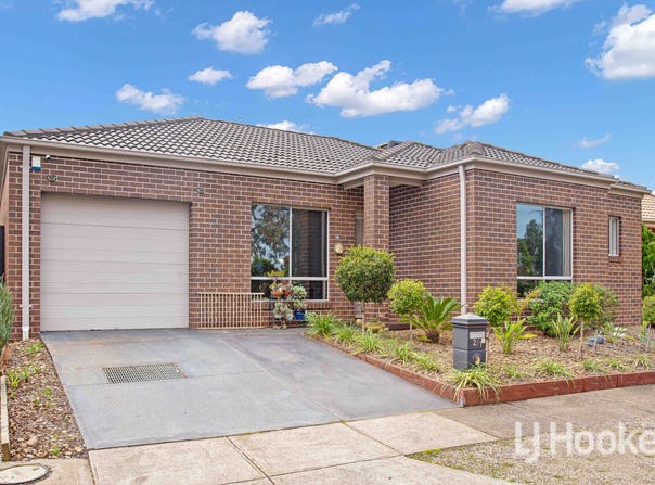 2/1 Glencoe Street, Kurunjang, Vic 3337