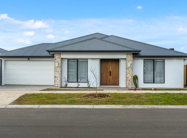 15 Ferbane Drive, Gisborne, Vic 3437