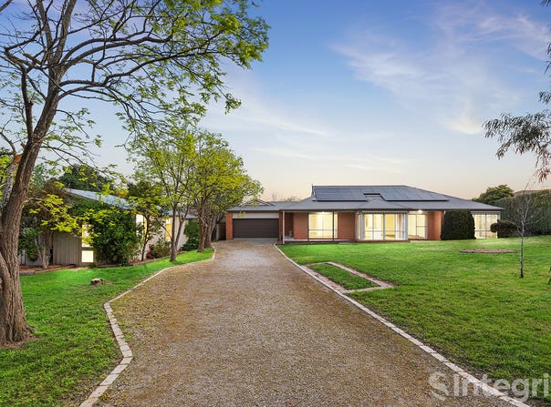 11 Armstrong Grove, Yarra Glen, Vic 3775