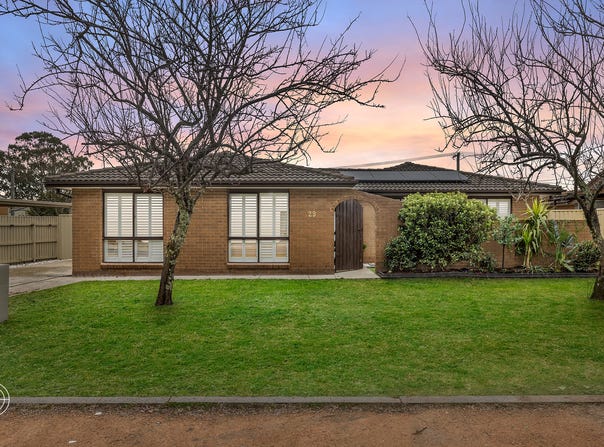 29 Abercorn Crescent, Isabella Plains, ACT 2905