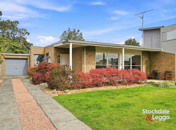 11 Golf Street, Inverloch, Vic 3996