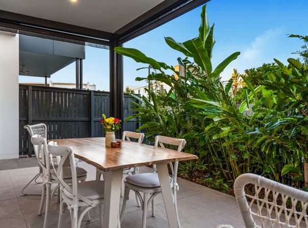 48 Delta Circuit, Hope Island, Qld 4212