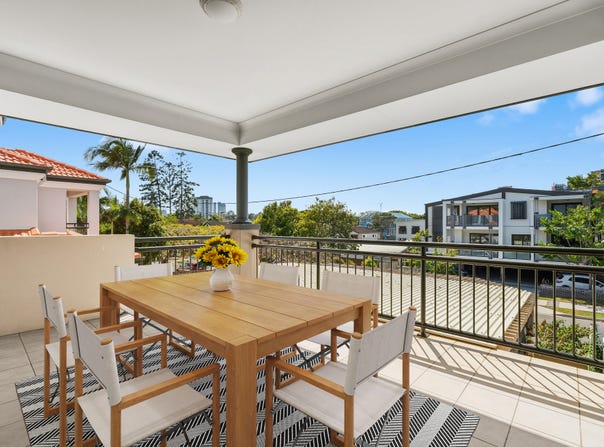 2/53 Warren Street, St Lucia, Qld 4067