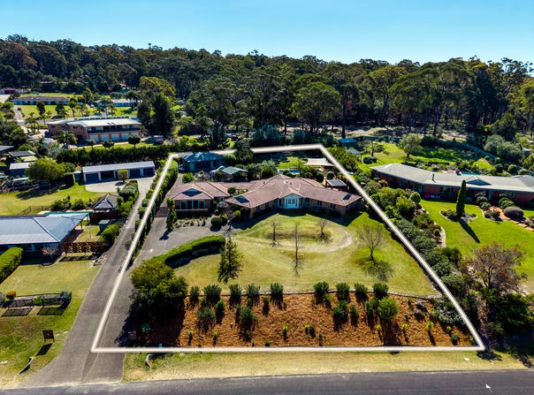 31 Golf Circuit, Tura Beach, NSW 2548