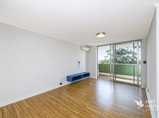76/16 Leeder Street, Glendalough, WA 6016