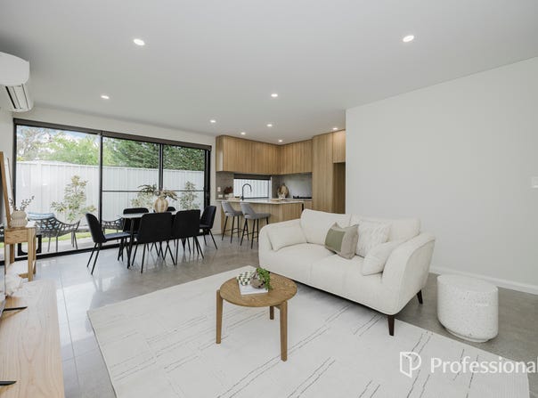 2/3 Bootie Place, Hillarys, WA 6025