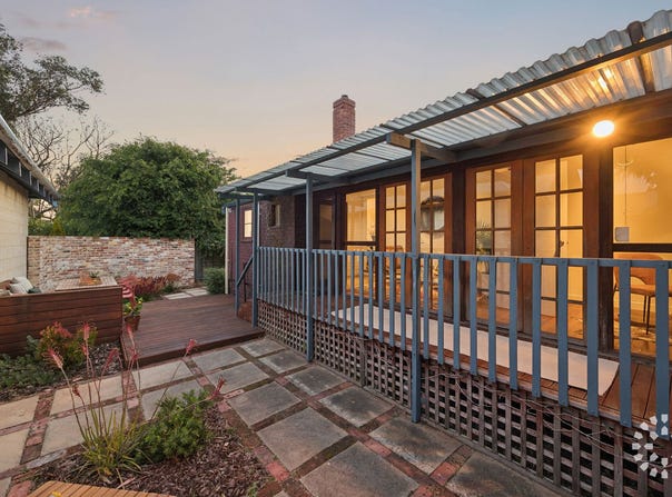 51 Snook Crescent, Hilton, WA 6163