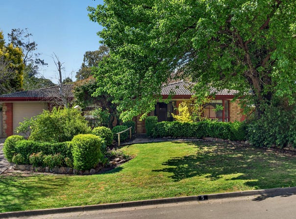5 Brabham Grove, Aberfoyle Park, SA 5159
