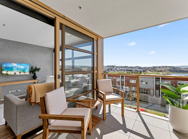 312/43 Arthur Blakeley Way, Coombs, ACT 2611