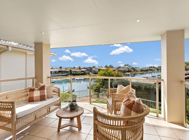 2/1 Laguna Place, Port Macquarie, NSW 2444